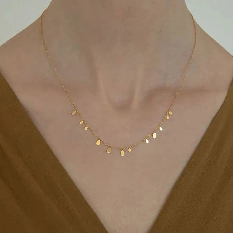 Minimalist Teardrop Pendant Necklace