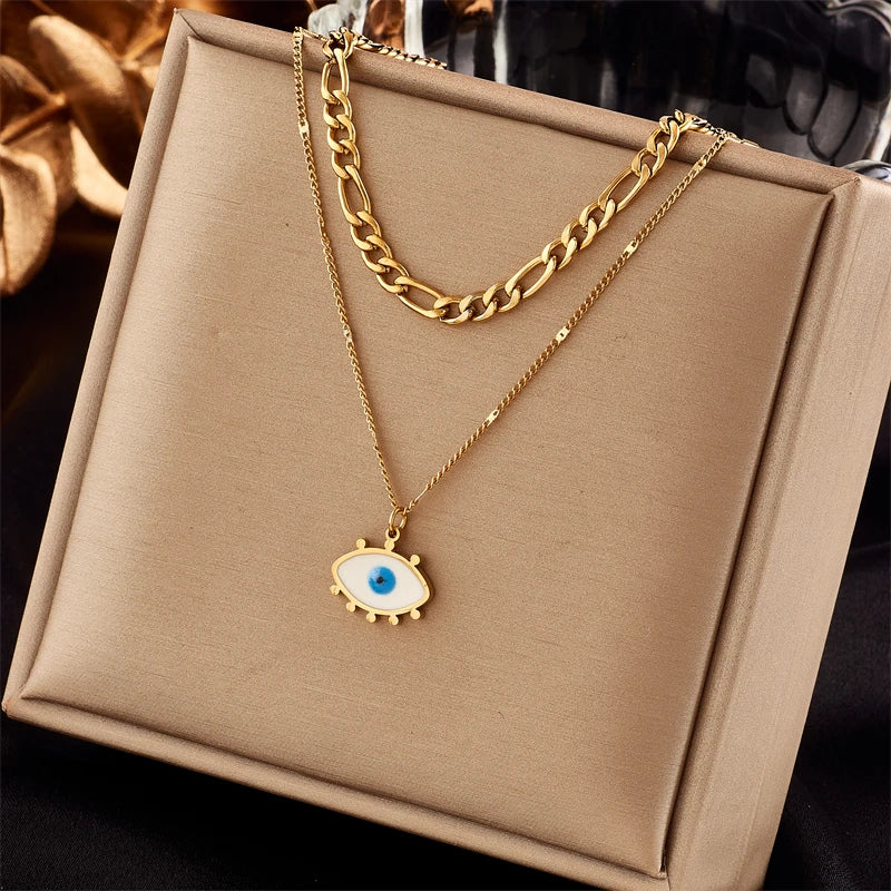 Pearl & Butterfly Heart Pendant – Vintage Green Stone Necklace